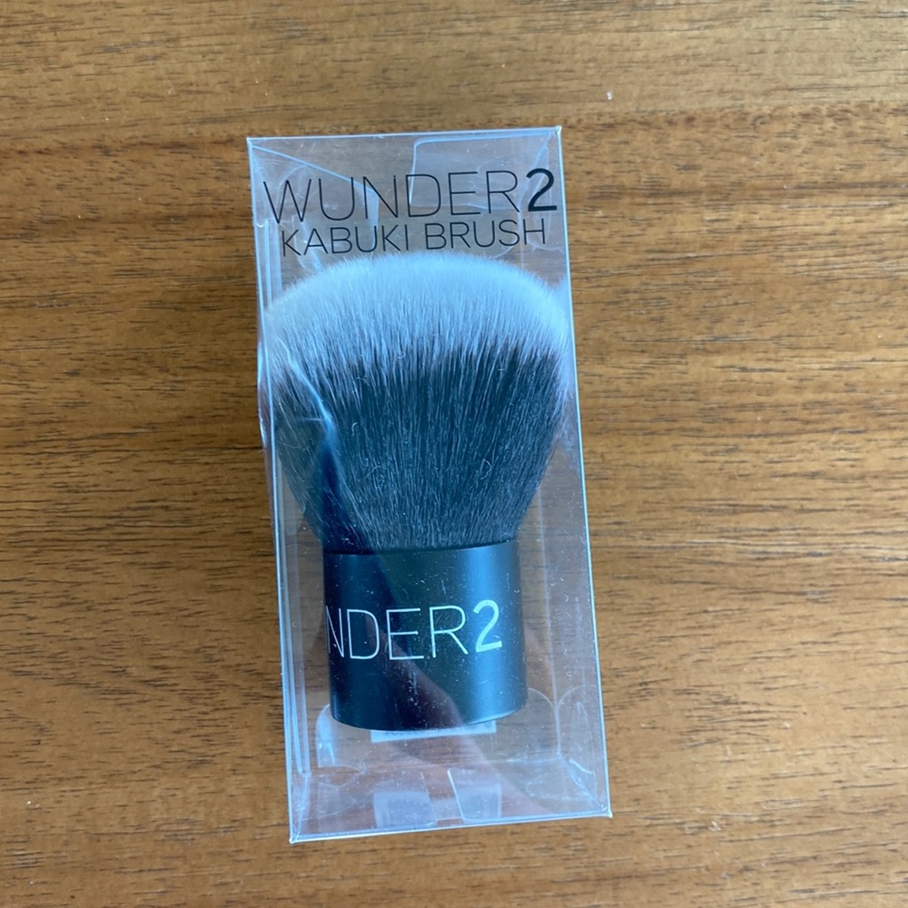 New wunder2 kabuki makeup brush